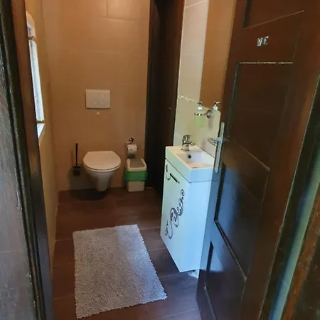 3 Birken Apartment *