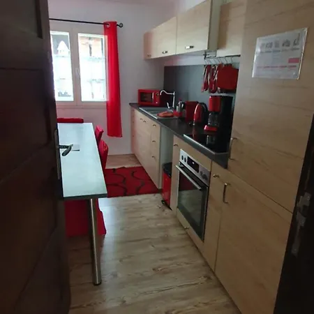 3 Birken Apartment *